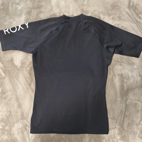 Girls Black ROXY Rashguard - Picture 2 of 3